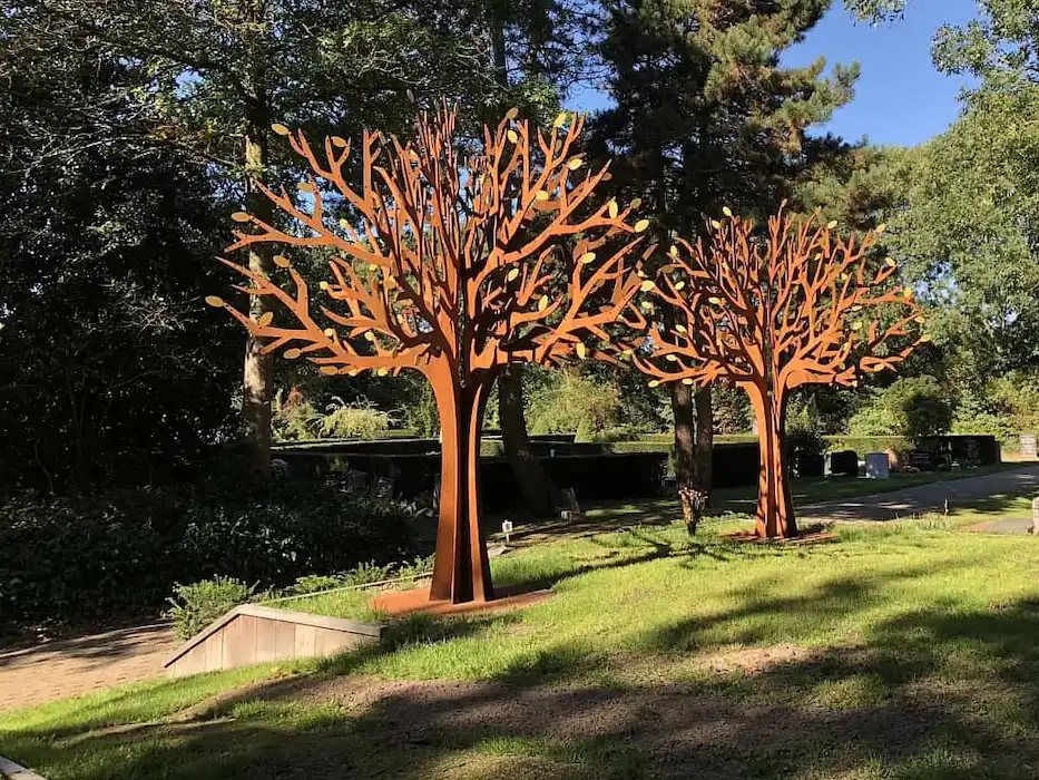 gedenkmonument op verzamelgraf begraafplaats Waalhoven in Krimpen